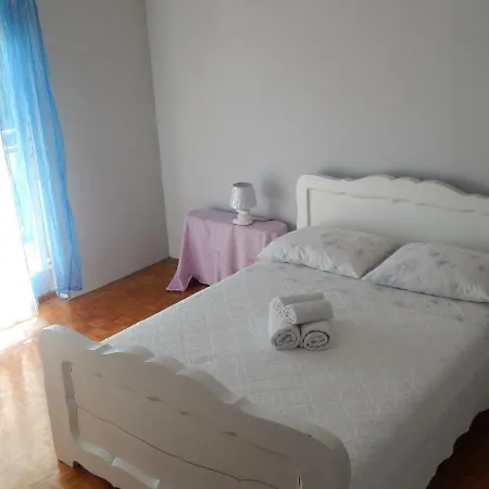 Love Hope Faith Apartament